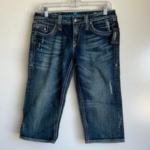 NWT SANG REAL Distressed Studded Capri Jeans Size 30